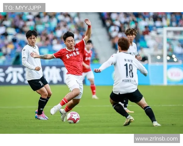 足球明星云集时代的辉煌与挑战:重塑全球足球格局的力量与机遇